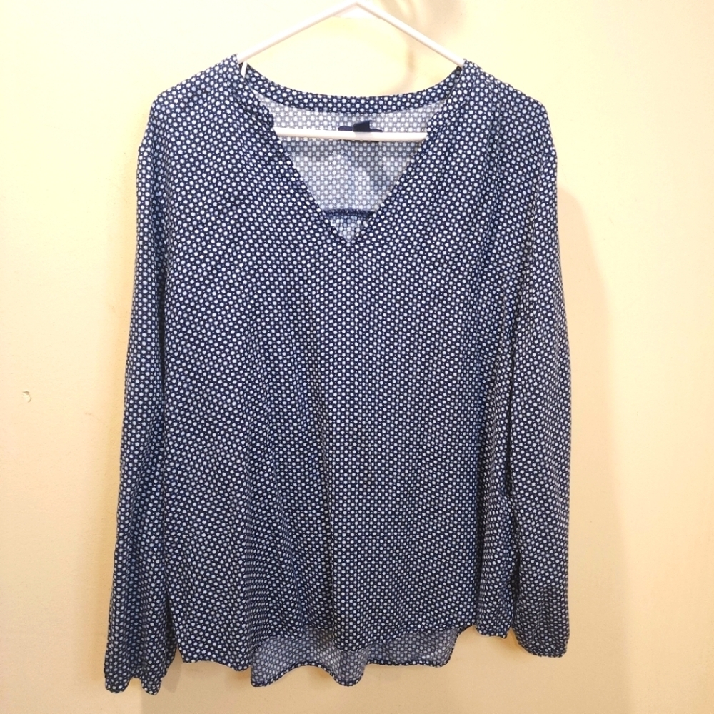 Gap Women's Blue and White Polka Dot Long Sleeves  Blouse Size XL